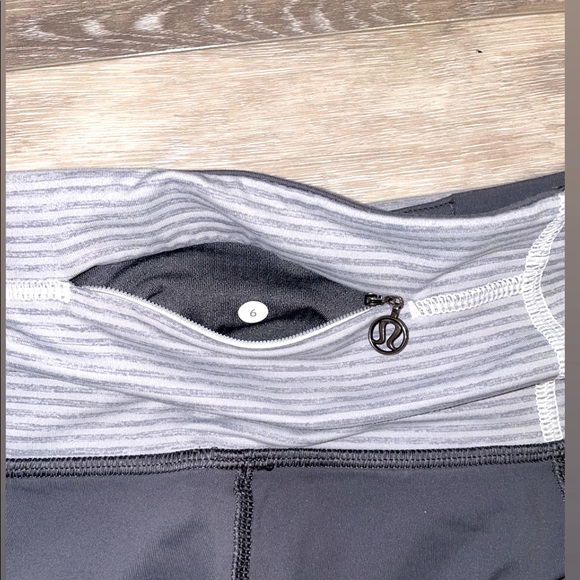 Lululemon Athletica grey leggings Size 6 - Picture 5 of 6